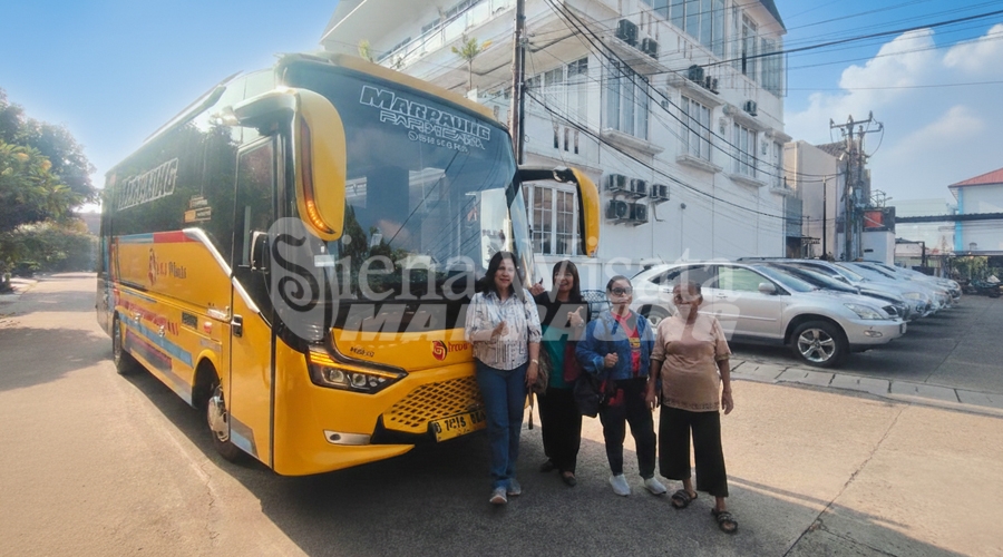 Safar Religi Eksklusif: Medium Bus Marpaung Temani Rombongan Opung Duma Jelajahi Keagungan Jakarta